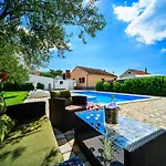 Two-bedroom In Ii Biograd Na Moru