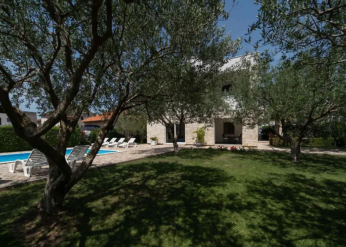 Two-bedroom In Ii Biograd Na Moru