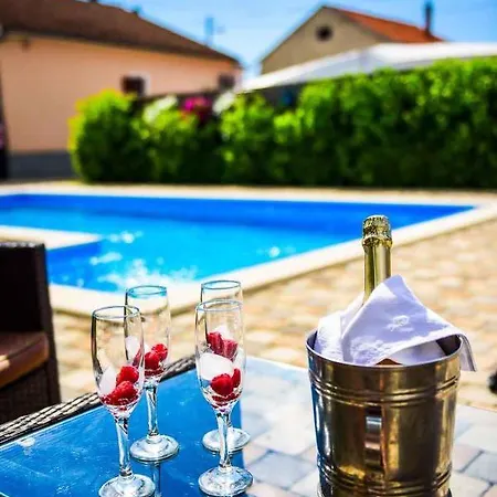 Two-bedroom In Ii Lejlighed Biograd Na Moru