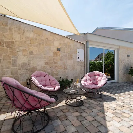 Two-bedroom In Ii アパート *